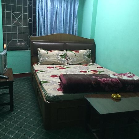 Tokha Hotel New Basuki Private Limited מראה חיצוני תמונה